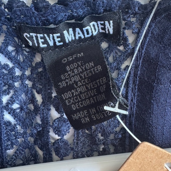 Steve Madden Women's Lace Inset Ruana, new with tag - Picture 9 of 9